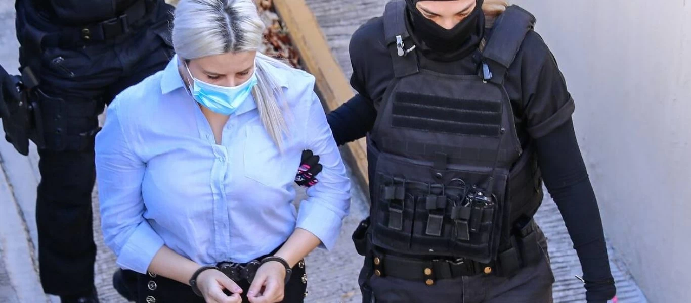 Επίθεση με βιτριόλι: Εντός της ημέρας η απόφαση του δικαστηρίου για την Έφη Κακαράντζουλα